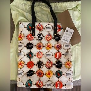 Burberry Bottle cap Tote